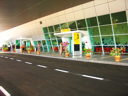 batu berendam airport 2
